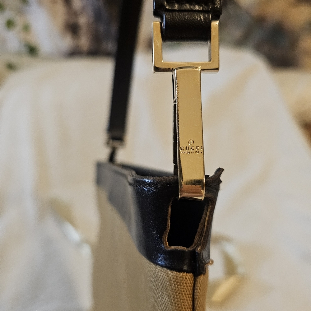 Authentic Gucci Shoulder Bag (Project) - Picture 8 of 16